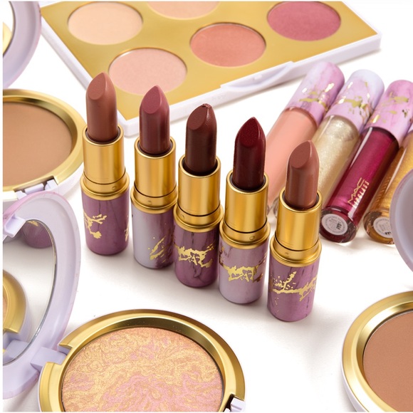 MAC | LE Electric Wonder Collection Lipstick in The Naturalist - Picture 4 of 13